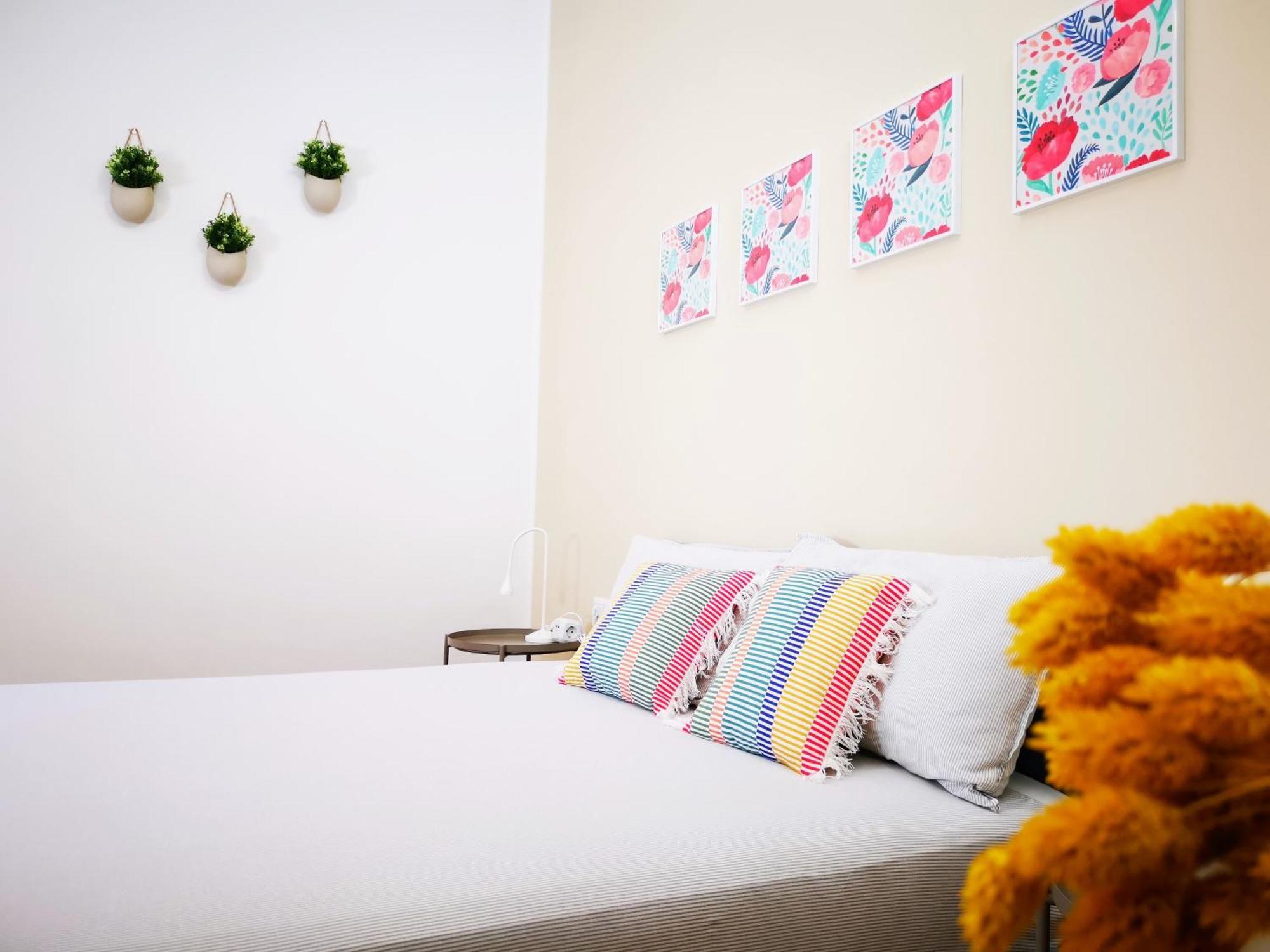 מילאנו Spacious Apartment 50 Meters From The Metro מראה חיצוני תמונה